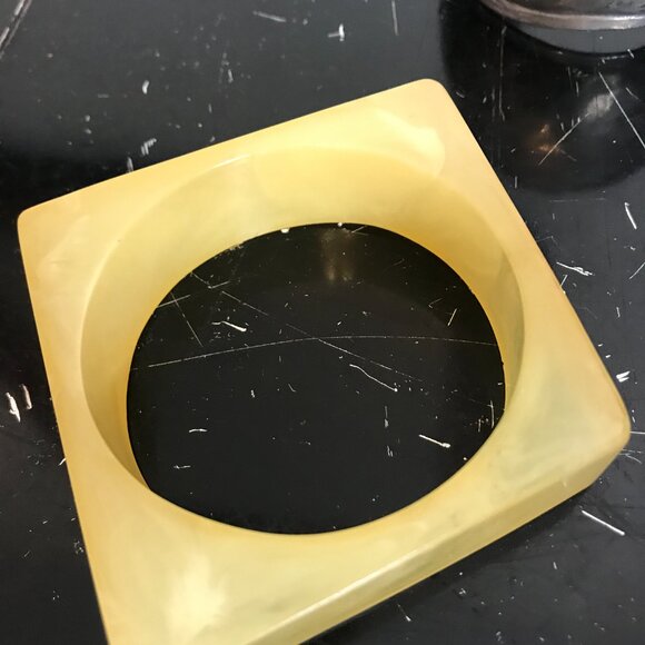 Lot Costume Fashion Jewelry Chunky Bangles Bracelets, Necklaces, Ring, Pendant - Picture 5 of 11